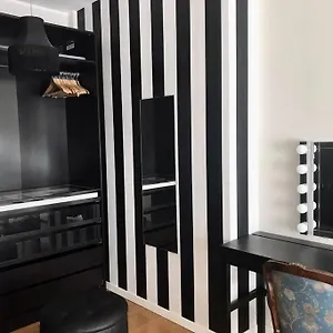 https://comodo-bilocale-nuovo-milano.italymilanhotels.net